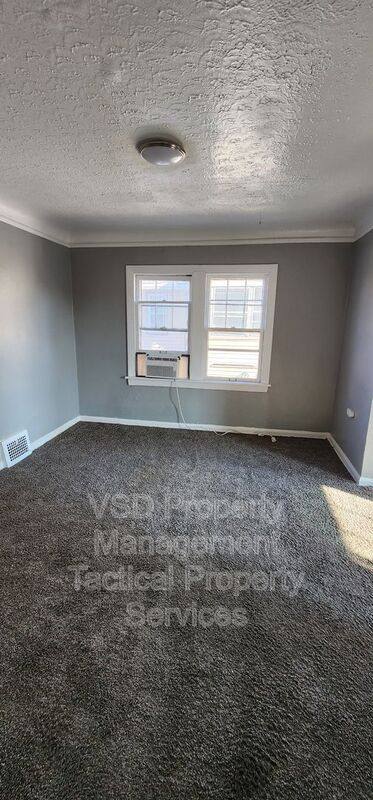 Apartment for rent at 14717 Milverton Rd #UP, Cleveland, OH 44120
