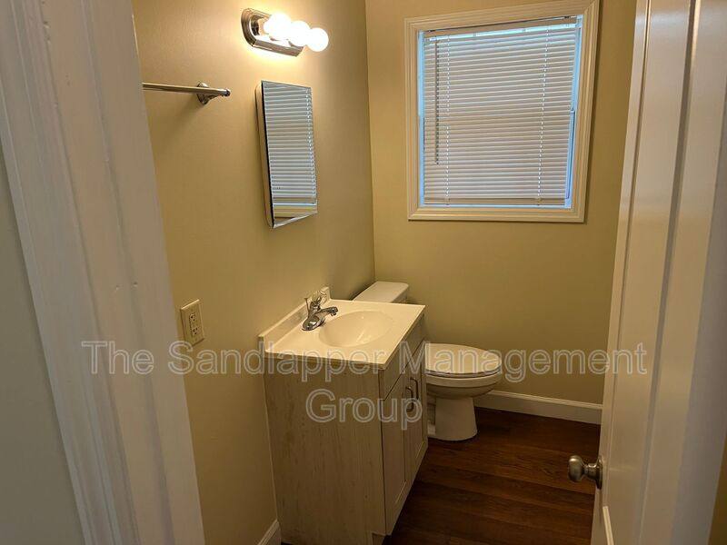 Apartment for rent at 634 Cashew St #B, Charleston, SC 29407