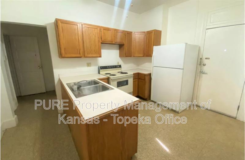 House for rent at 416 SW Clay St, Topeka, KS 66606