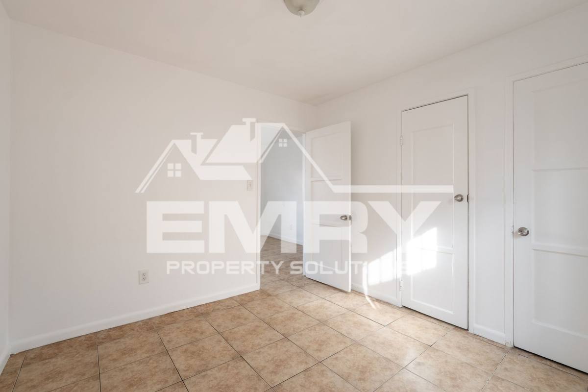Apartment for rent at 2534 Hill St, Huntington Park, CA 90255