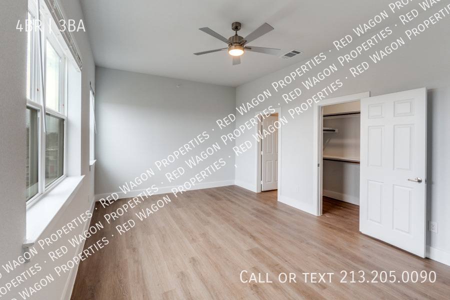 Apartment for rent at 330 E Carson St, San Antonio, TX 78208