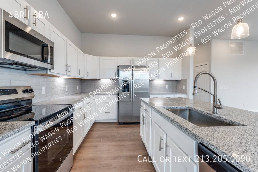 Apartment for rent at 330 E Carson St, San Antonio, TX 78208