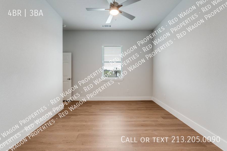 Apartment for rent at 330 E Carson St, San Antonio, TX 78208