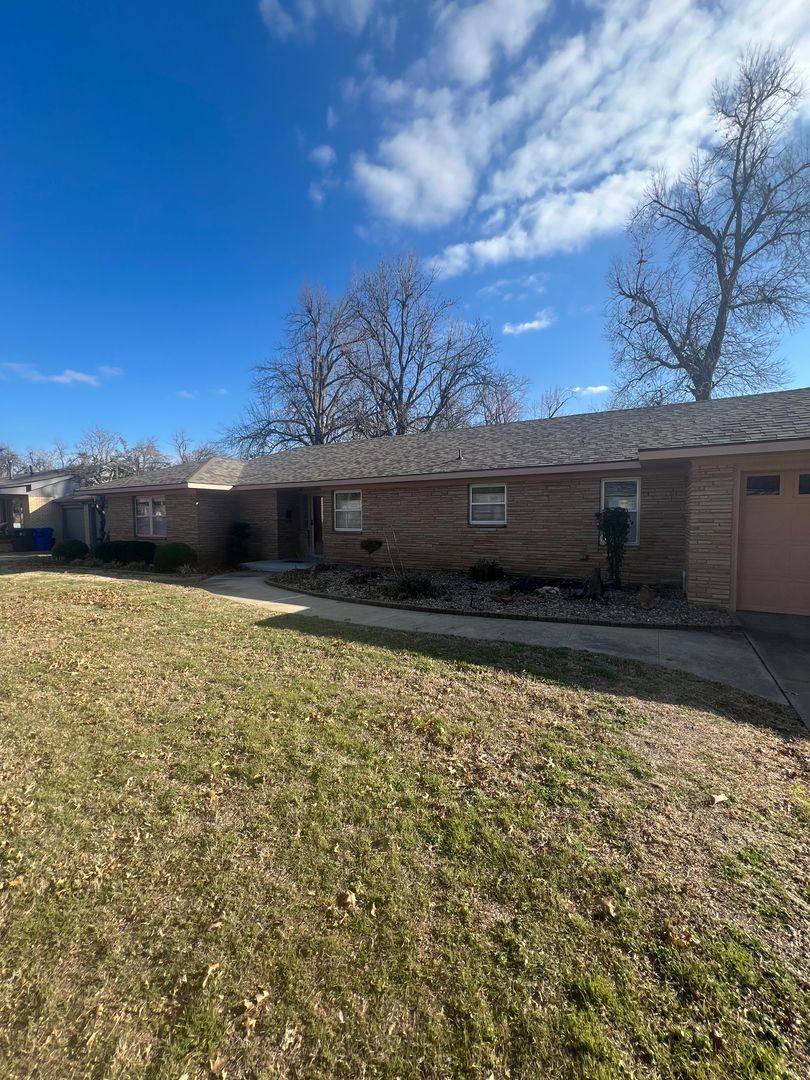 House for rent at 1404 Melrose Dr, Norman, OK 73069