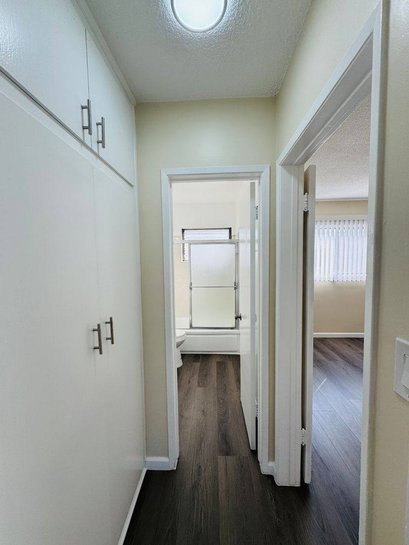 Apartment for rent at 1230 N Mansfield Ave, Los Angeles, CA 90038