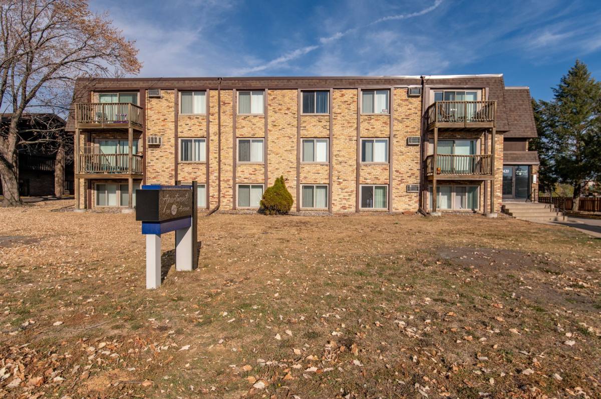 Apartment for rent at 8420 N 42nd Ave, Minneapolis, MN 55427