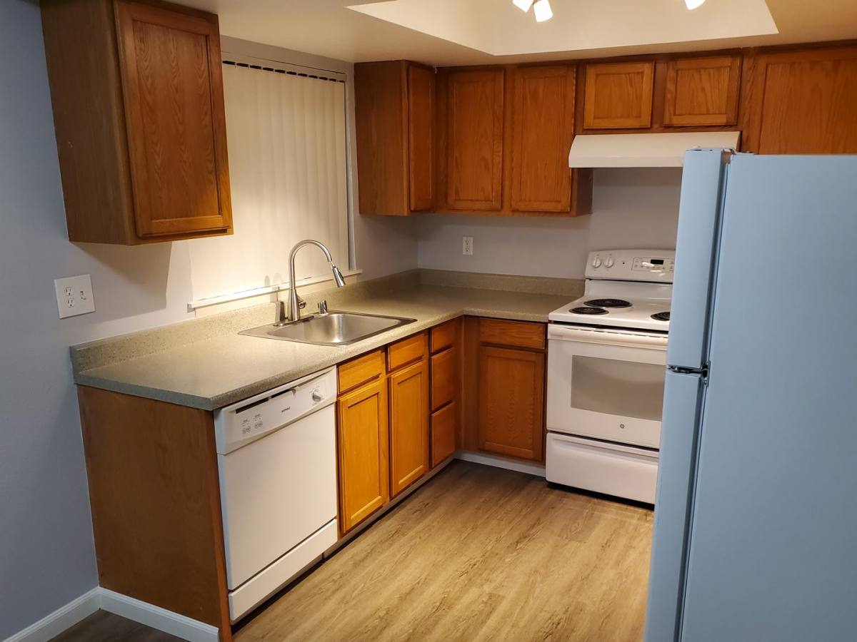 Apartment for rent at 2220 SW 337th Place, Federal Way, WA 98023