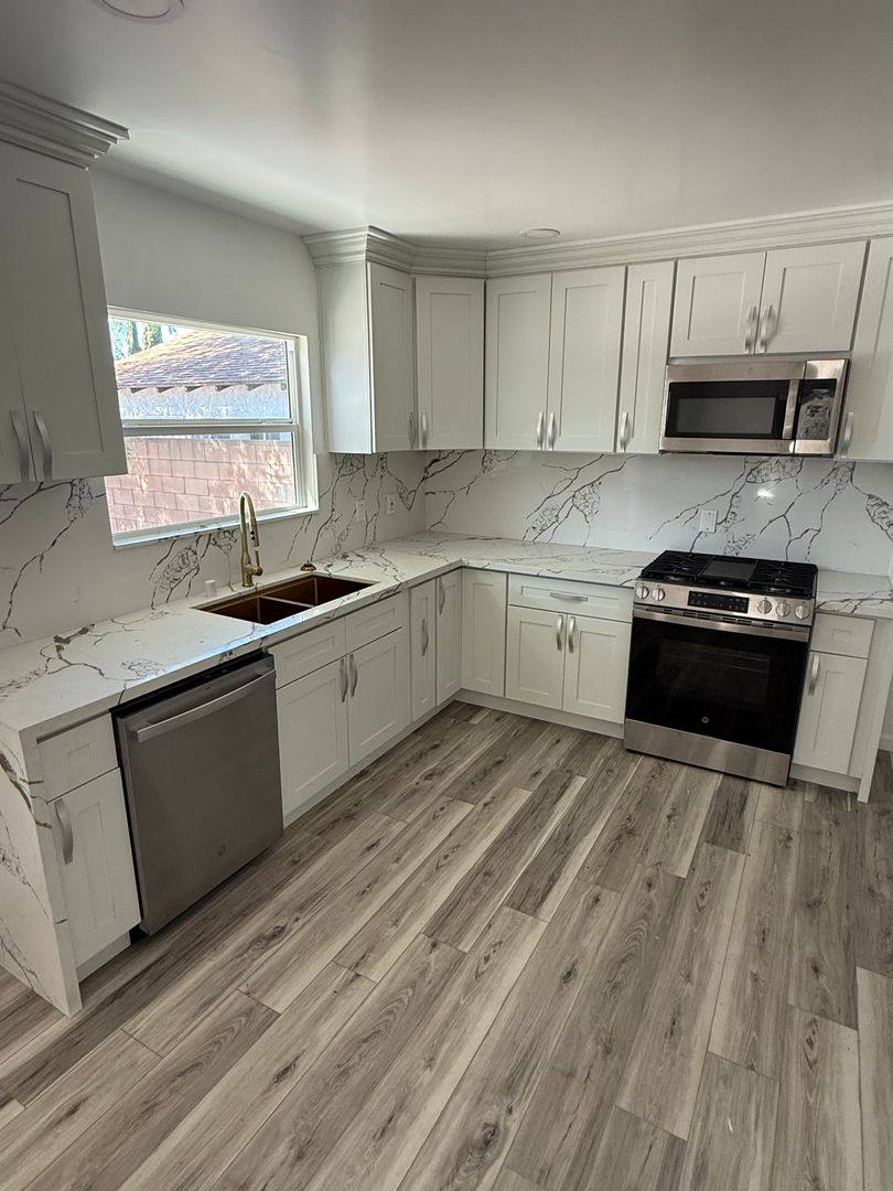 Apartment for rent at 10214 Omelveny Ave, Pacoima, CA 91331