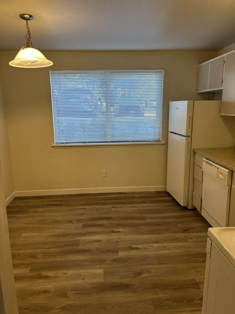 Apartment for rent at 13 S 338th Place, Federal Way, WA 98003