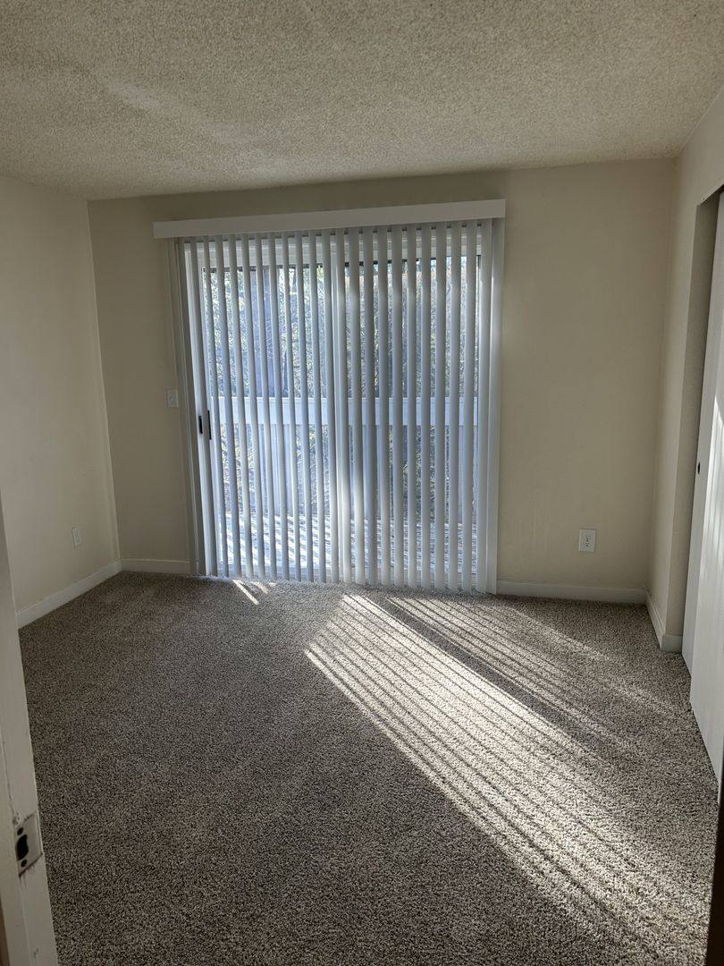 Apartment for rent at 13 S 338th Place, Federal Way, WA 98003