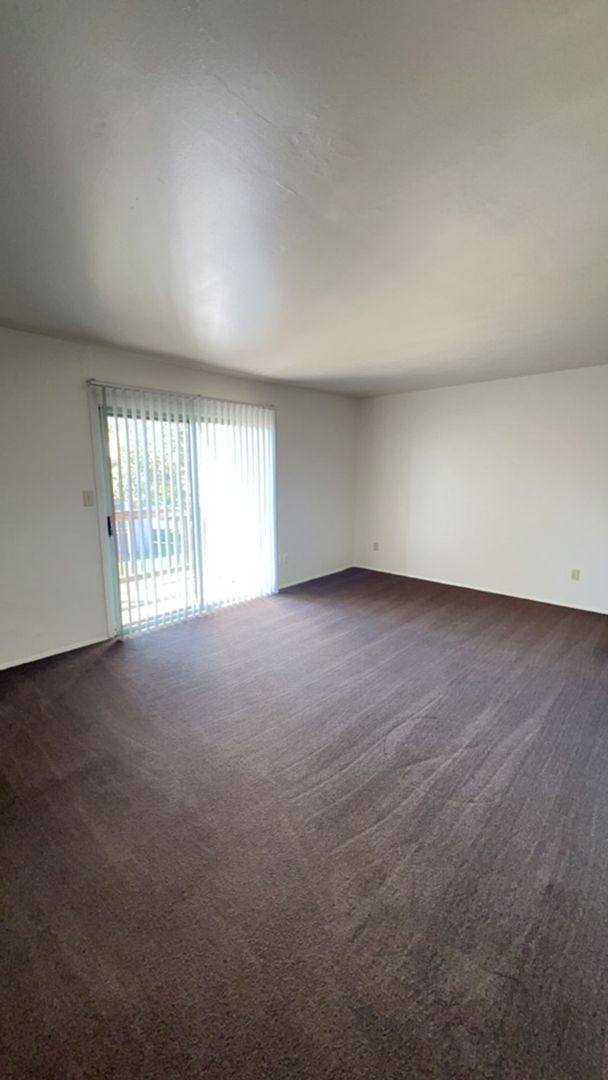 Apartment for rent at 807 Whitney Avenue, NW, Roanoke, VA 24012