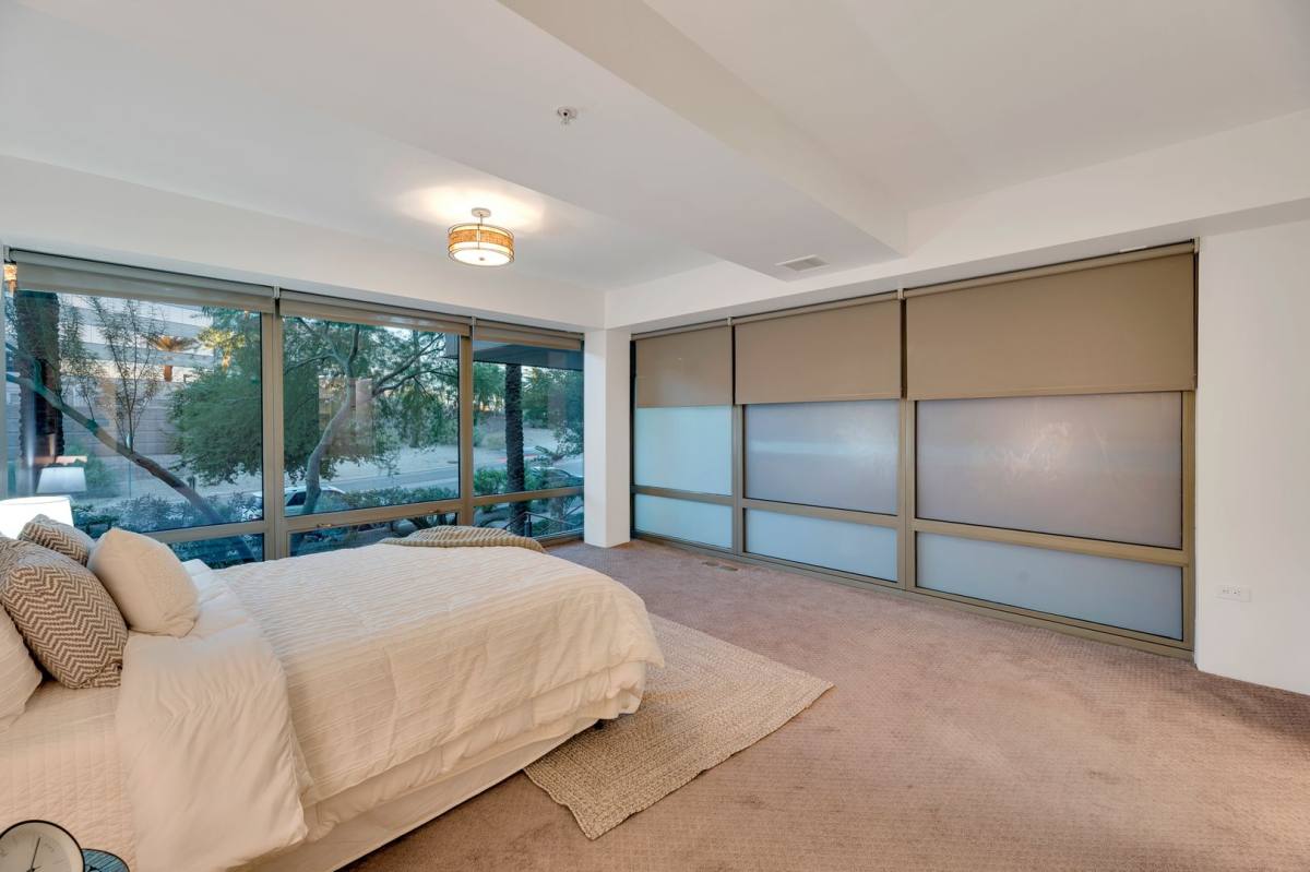 Condo for rent at 7161 E Rancho Vista Dr, Scottsdale, AZ 85251