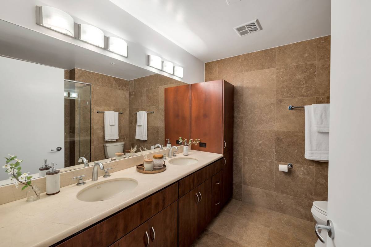 Condo for rent at 7161 E Rancho Vista Dr, Scottsdale, AZ 85251