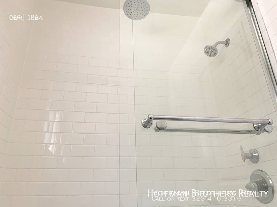 Apartment for rent at 1031 S Westlake Ave #9, Los Angeles, CA 90006