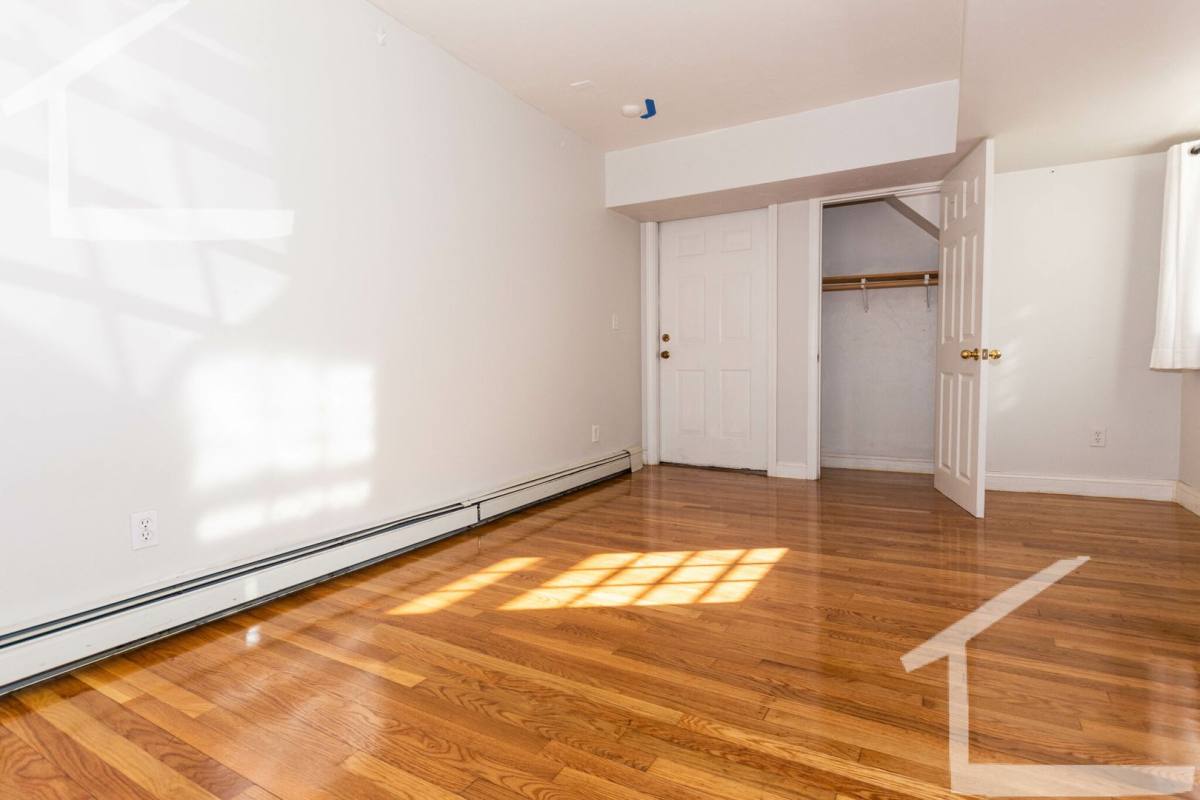 Apartment for rent at 1136 Commonwealth Ave #7G, Allston, MA 02134