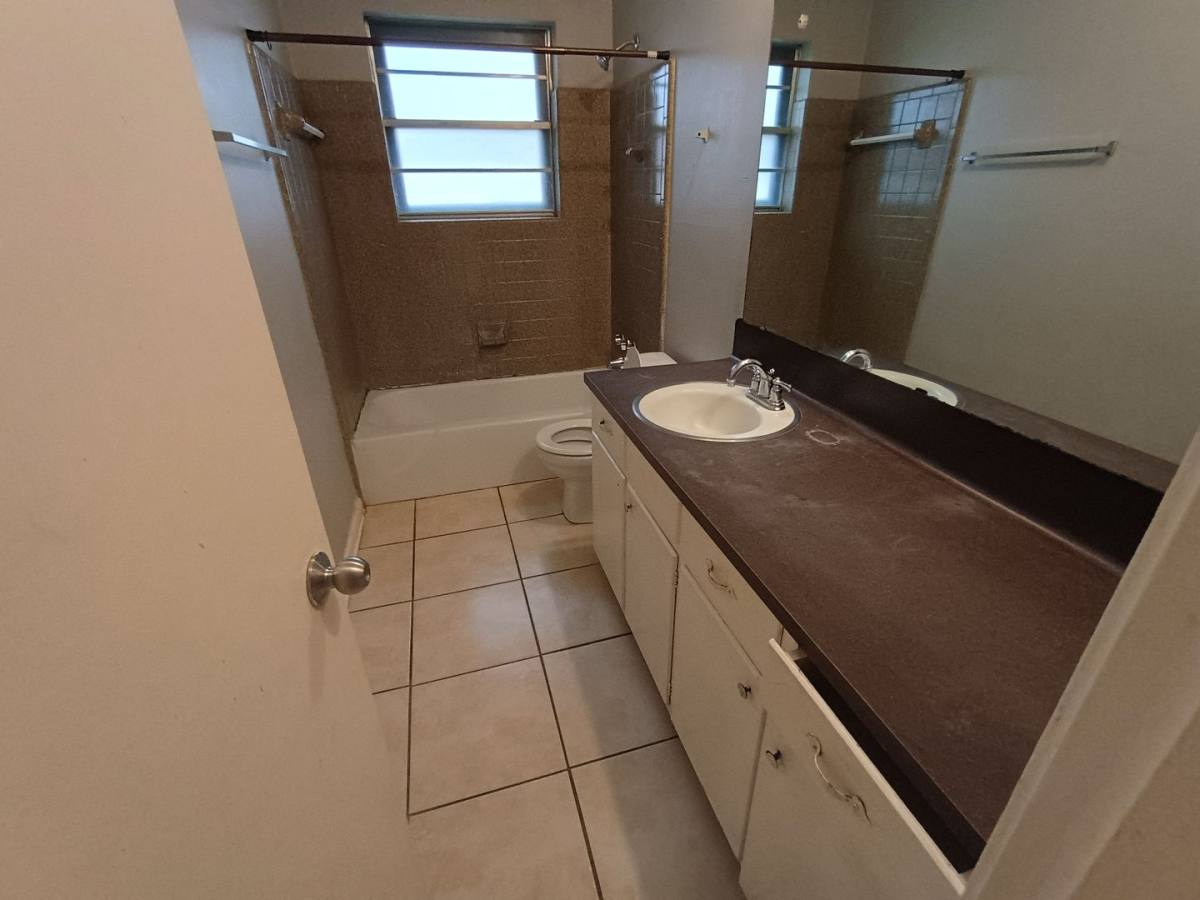House for rent at 1666 N Rosedale Dr, Baton Rouge, LA 70815