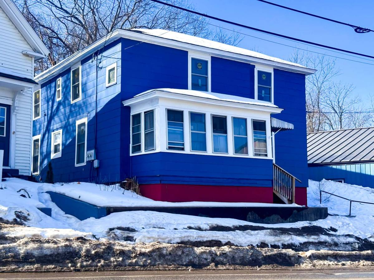 Apartment for rent at 25 S Main St, Auburn, ME 04210
