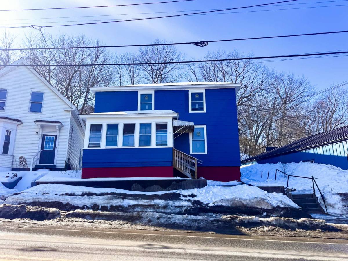 Apartment for rent at 25 S Main St, Auburn, ME 04210