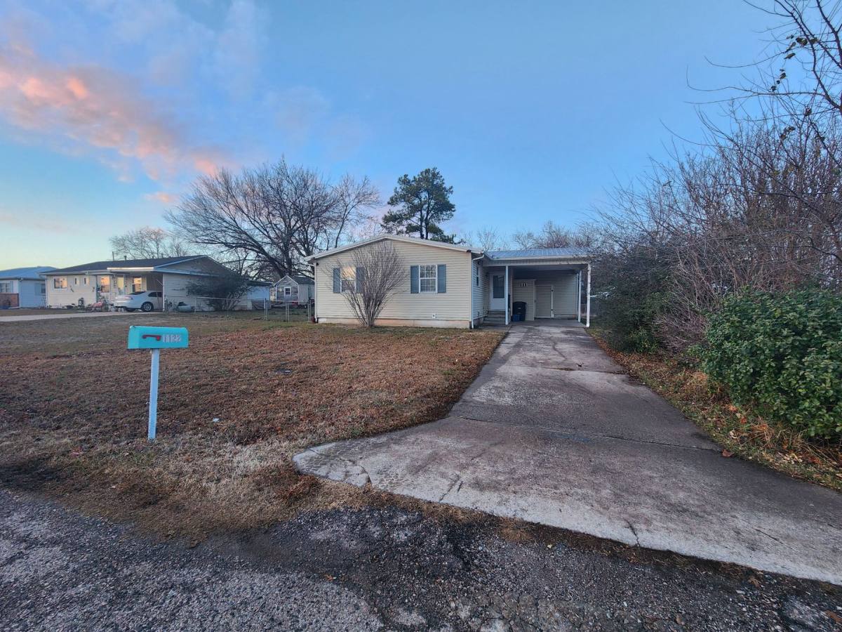 House for rent at 1122 E Alice St, Shawnee, OK 74801