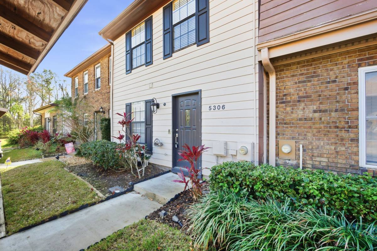 Townhouse for rent at 5306 Ridgewell Court, Tampa, FL 33624