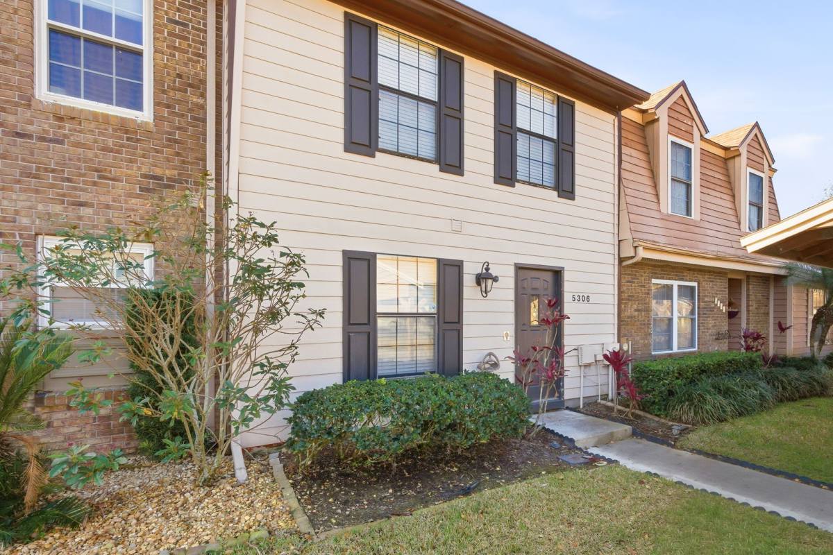 Townhouse for rent at 5306 Ridgewell Court, Tampa, FL 33624