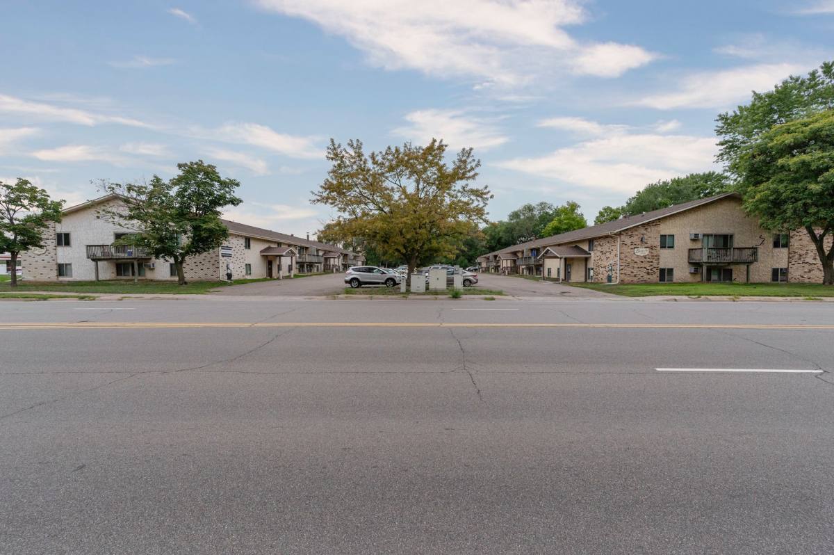 Apartment for rent at 2801 & 2811 7th Ave, Anoka, MN 55303