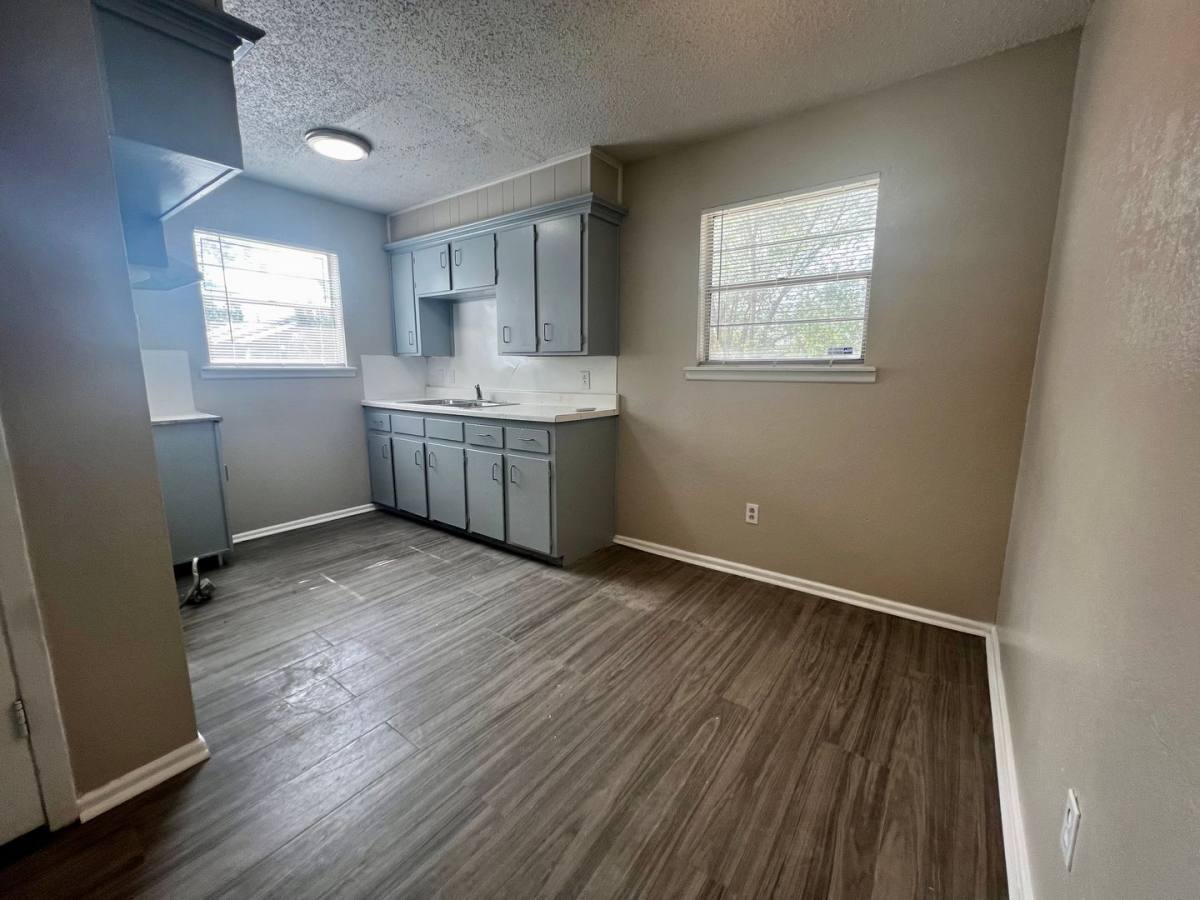 Townhouse for rent at 2122 21st St, Lubbock, TX 79411
