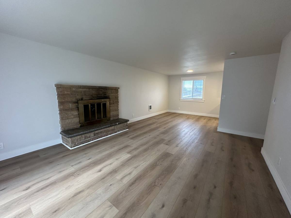 Apartment for rent at 302 N Main St, Boardman, OR 97818