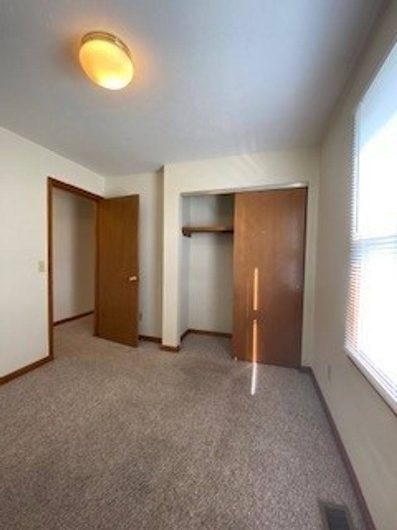 Apartment for rent at 212 Stonewall Court, Nappanee, IN 46550