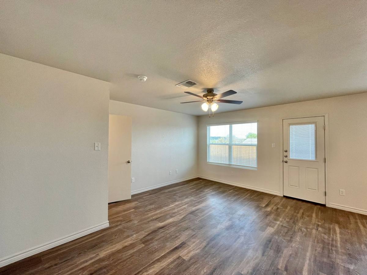 Townhouse for rent at 1708 Castroville Trail, Copperas Cove, TX 76522