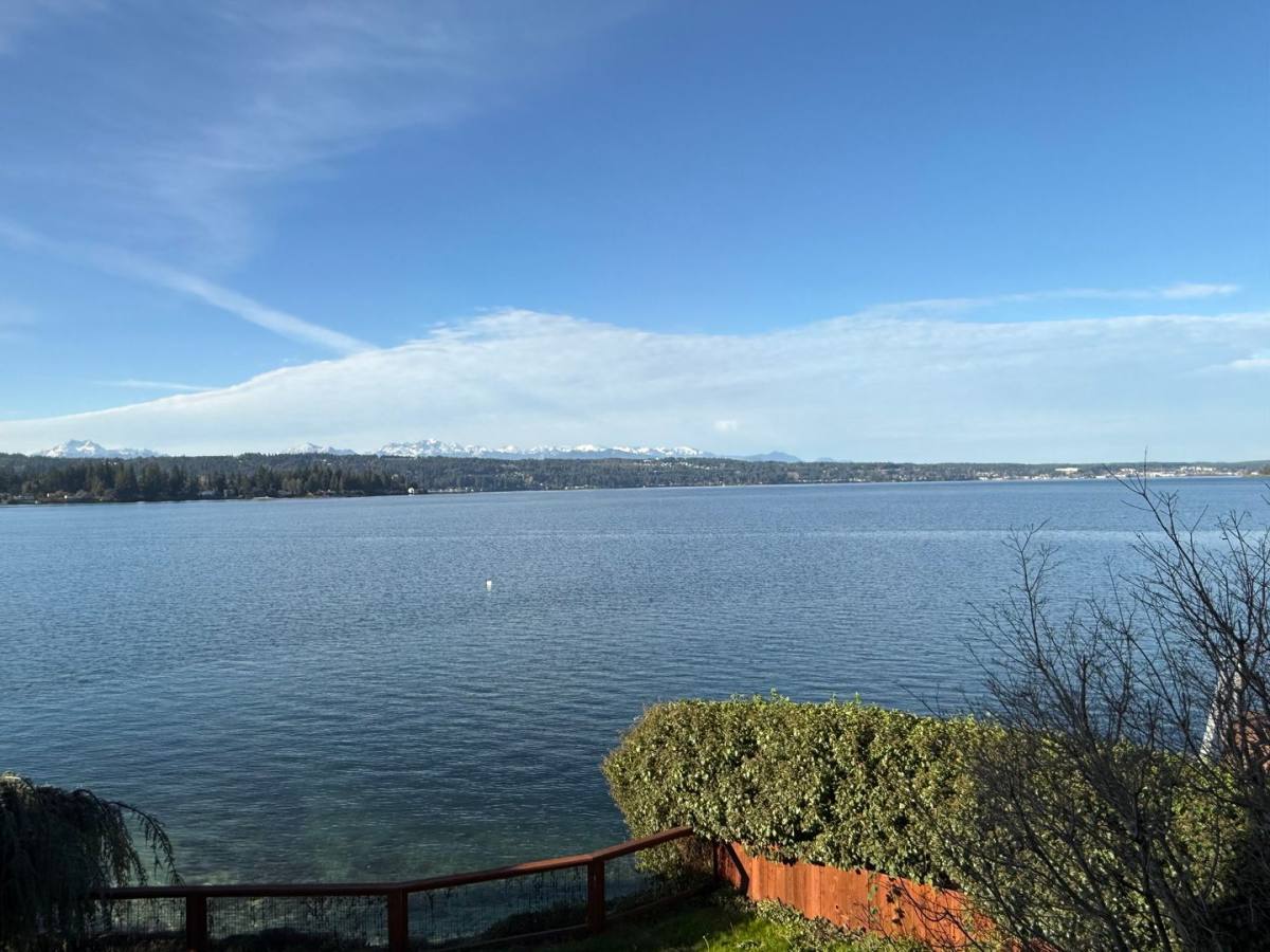 House for rent at 3431 Matthews Dr NW, Bremerton, WA 98312