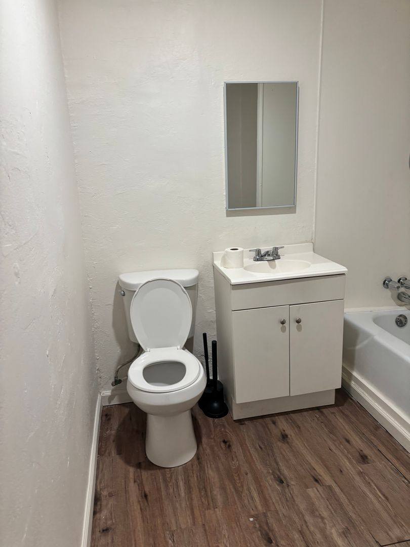 Apartment for rent at 615 Central Ave, Bakersfield, CA 93308