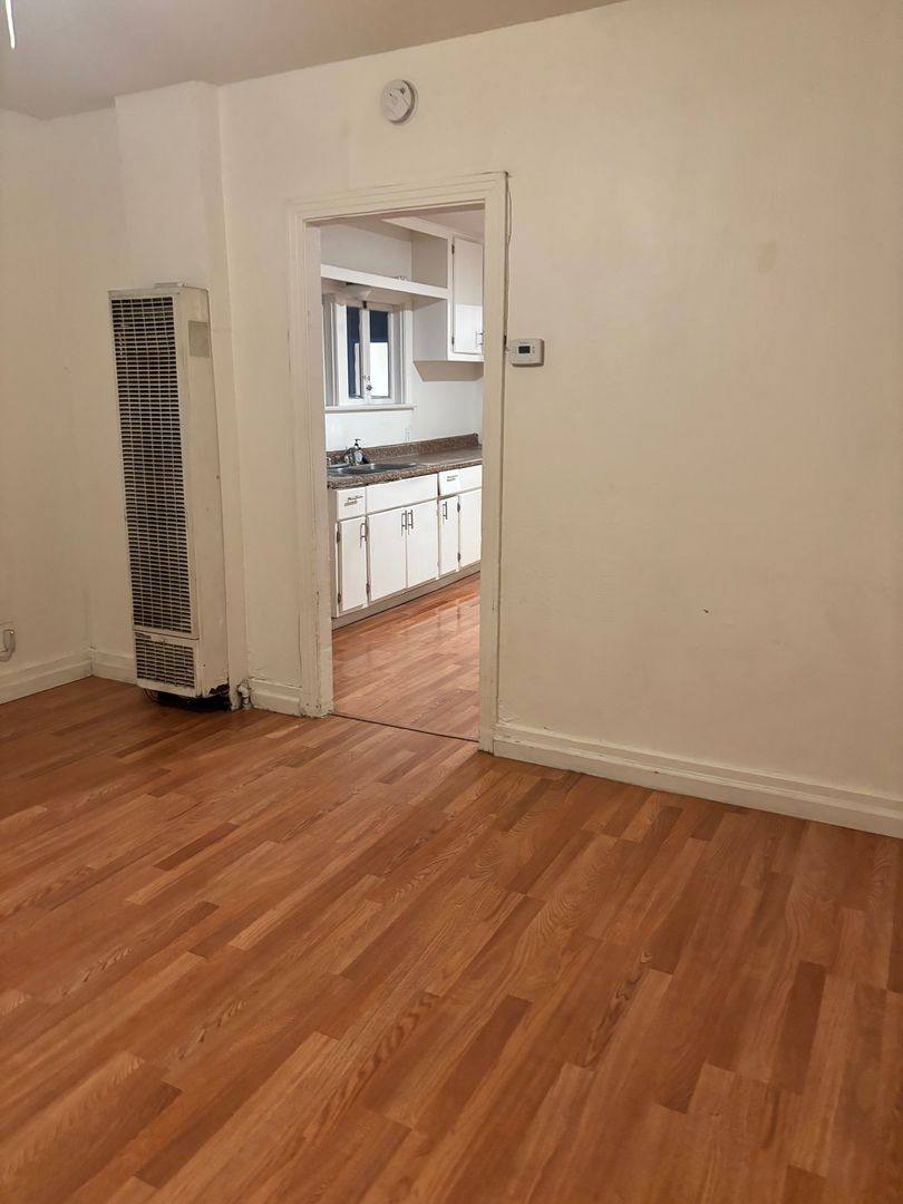 Apartment for rent at 615 Central Ave, Bakersfield, CA 93308
