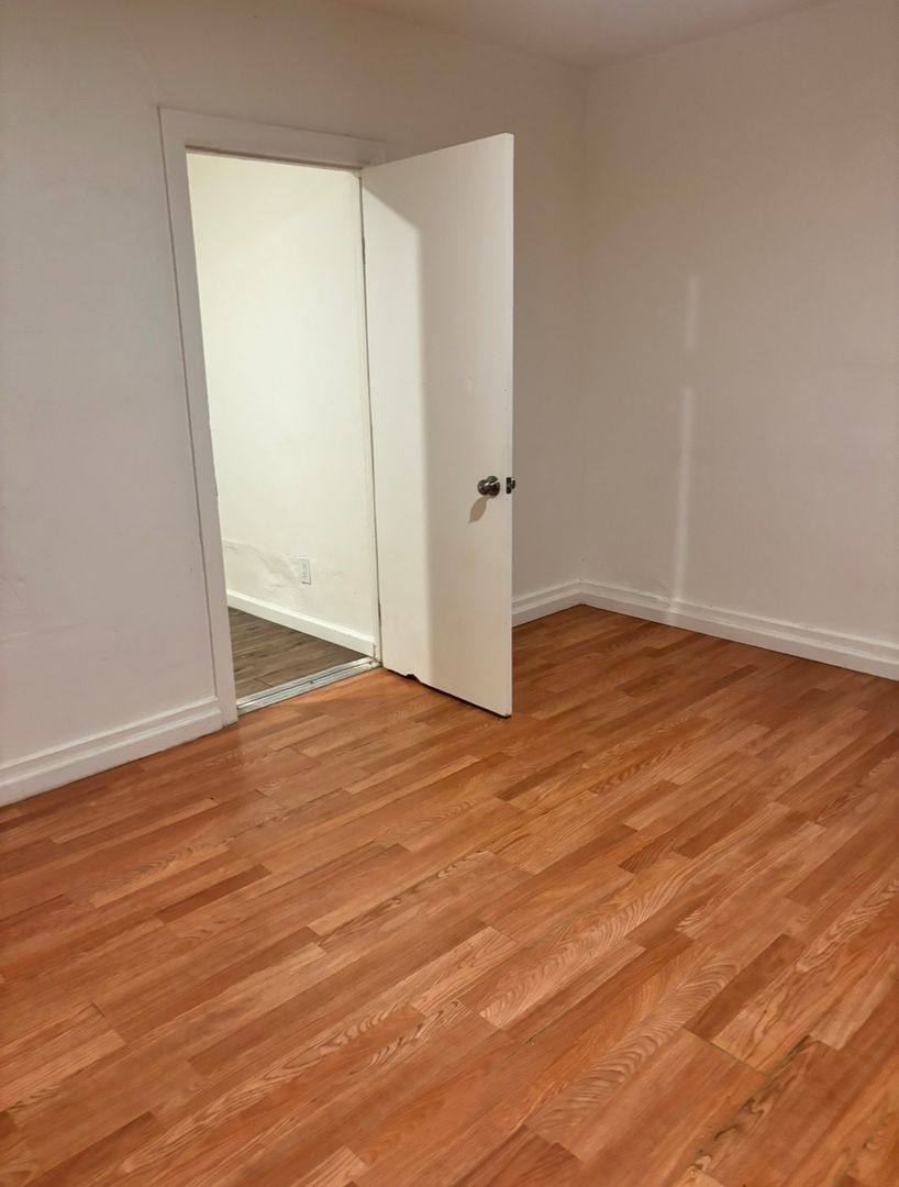 Apartment for rent at 615 Central Ave, Bakersfield, CA 93308