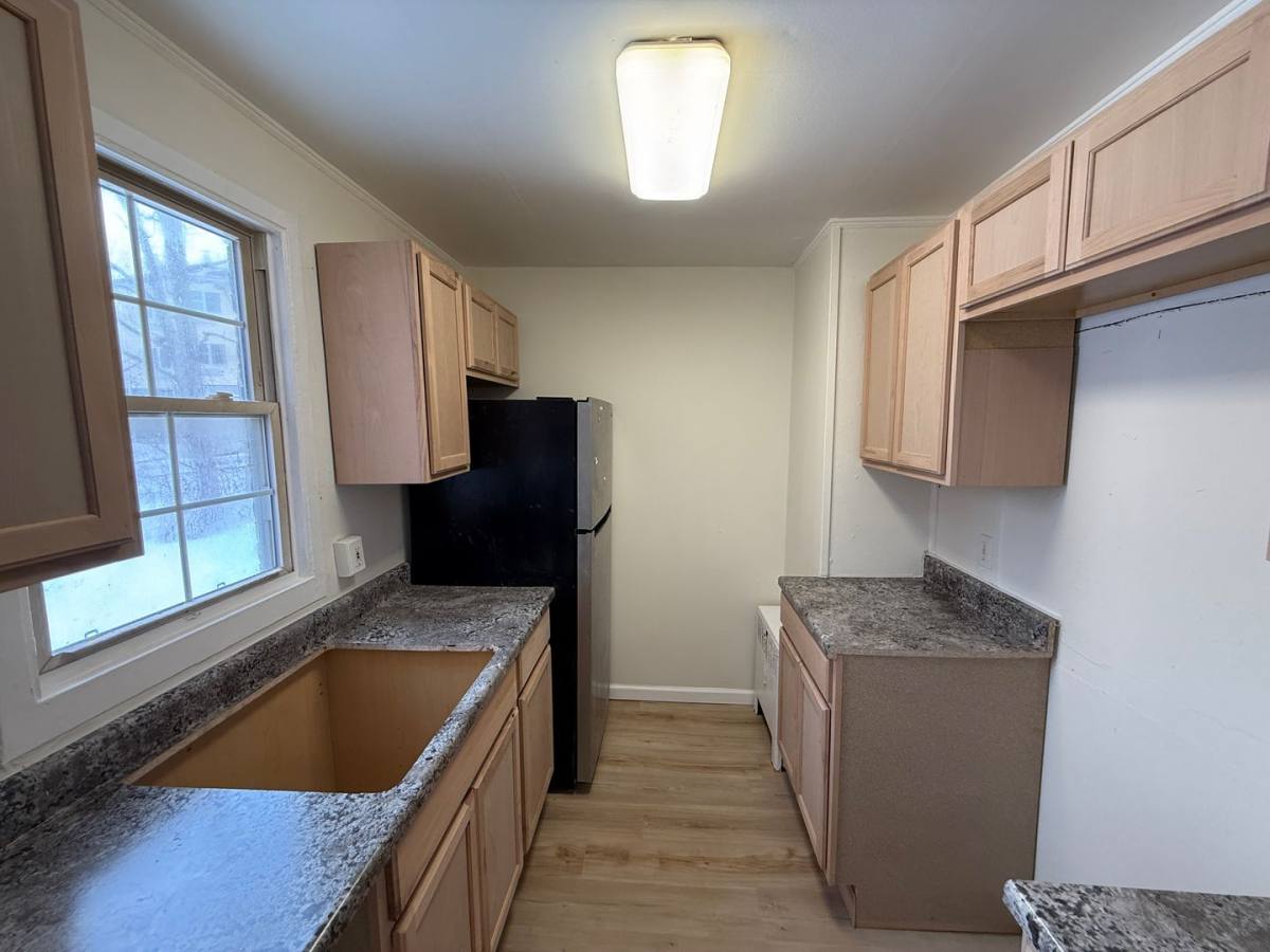 Apartment for rent at 108 Northampton Rd, Amsterdam, NY 12010