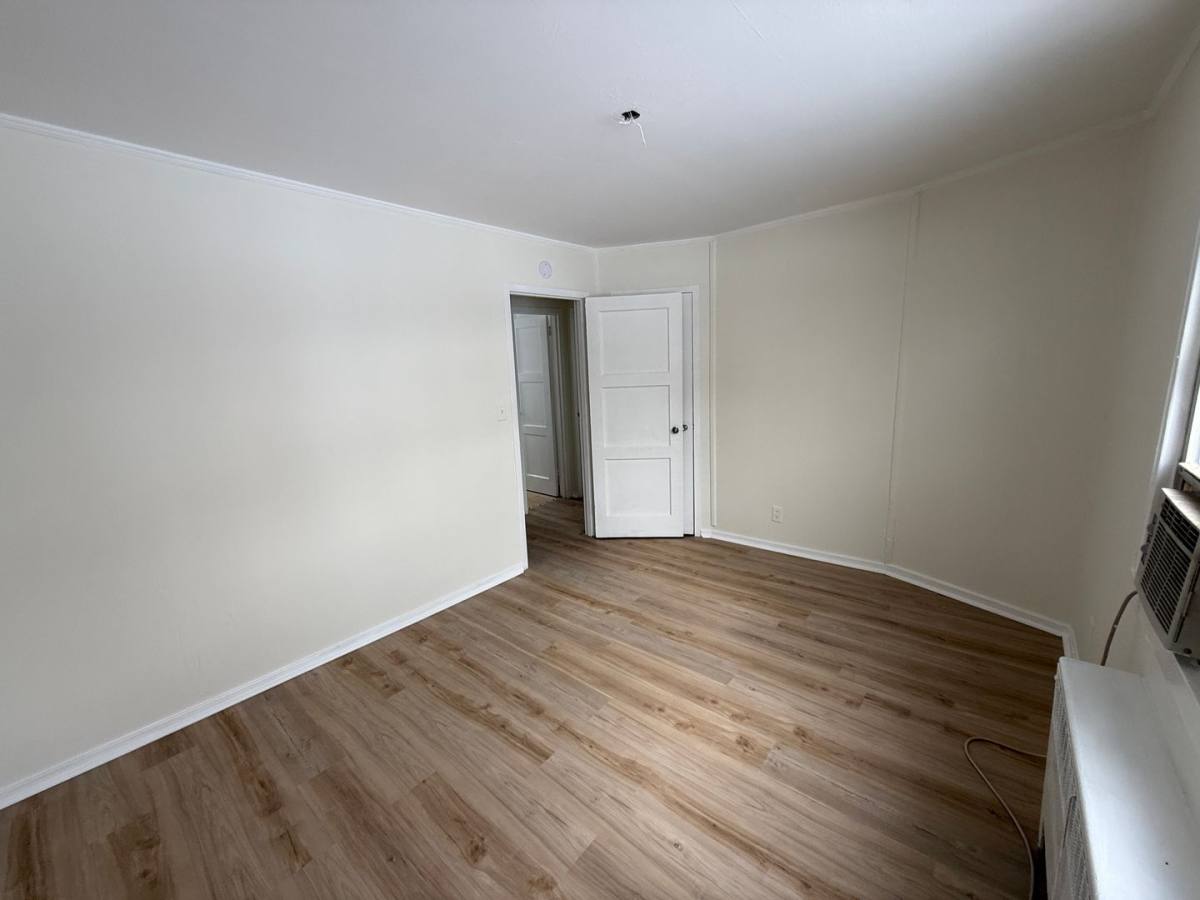 Apartment for rent at 108 Northampton Rd, Amsterdam, NY 12010