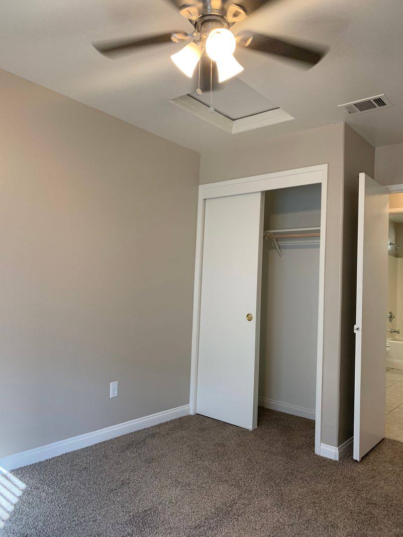 Apartment for rent at 2625 Brookside Dr, Bakersfield, CA 93311