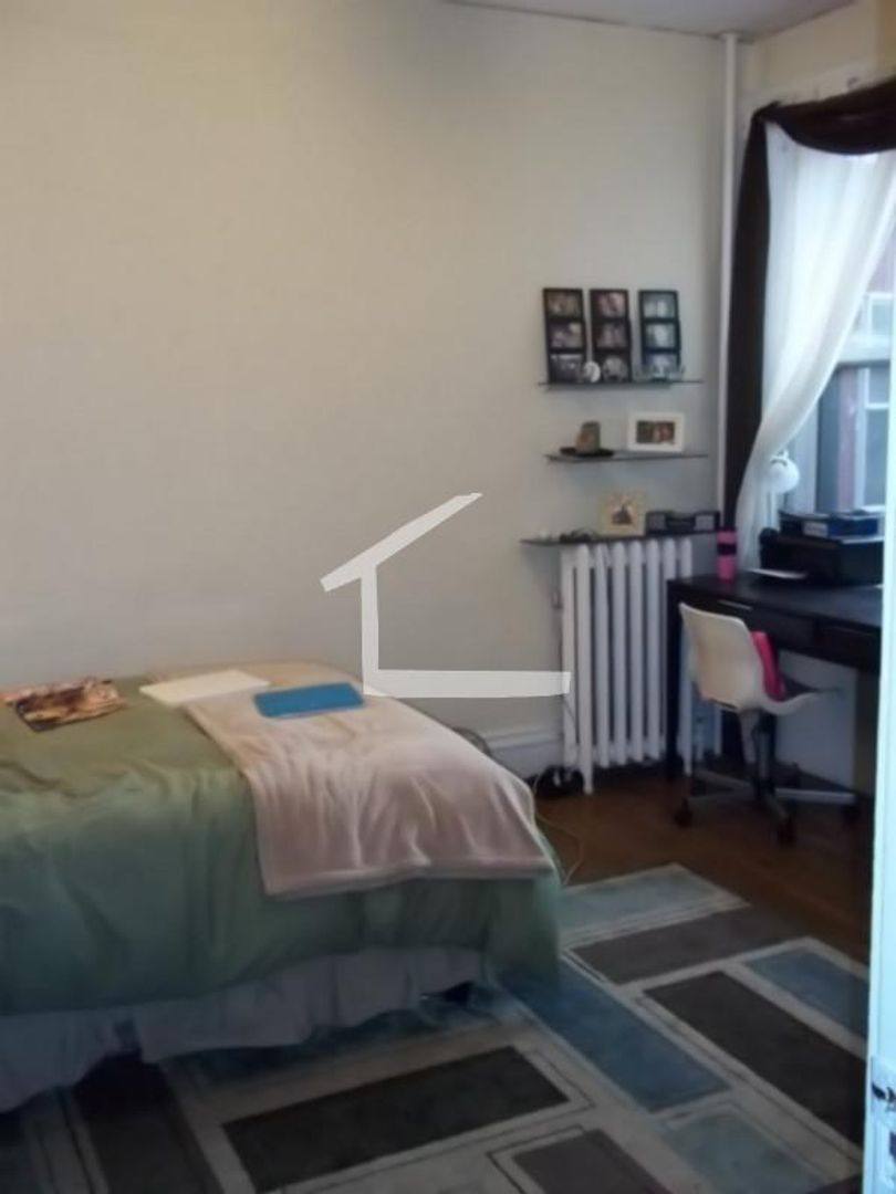 Apartment for rent at 6 Euston St #5, Brookline, MA 02446