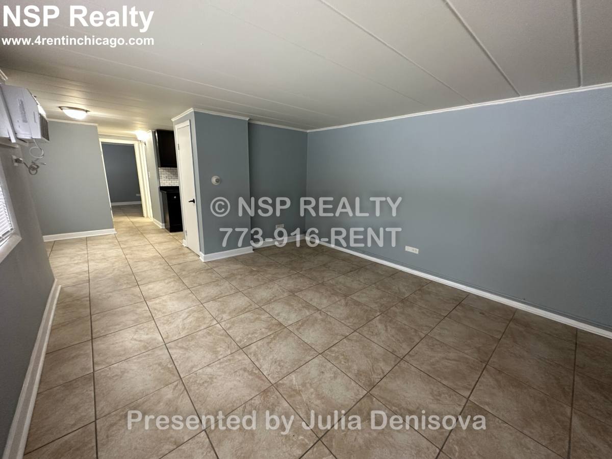 Apartment for rent at 9620 Ivanhoe, Schiller Park, IL 60176