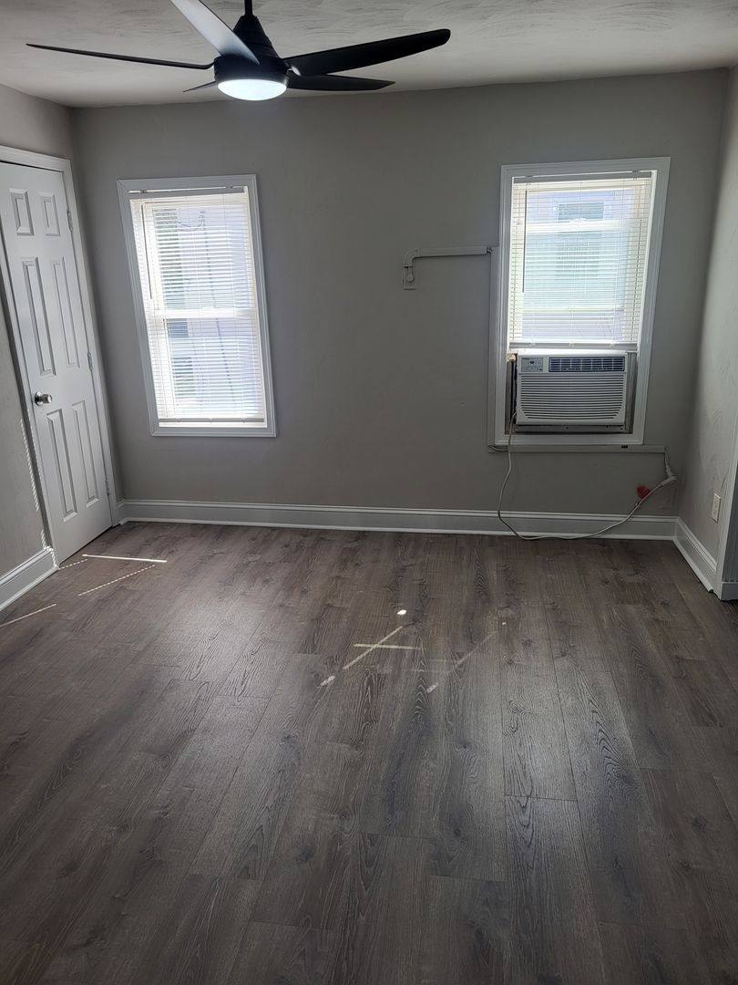 Apartment for rent at 905 Hayes St, Norfolk, VA 23504