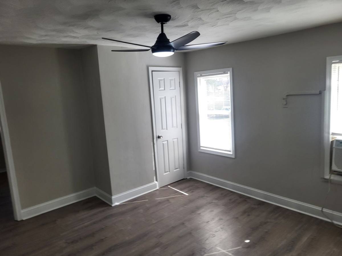 Apartment for rent at 905 Hayes St, Norfolk, VA 23504