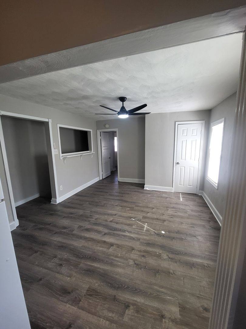 Apartment for rent at 905 Hayes St, Norfolk, VA 23504