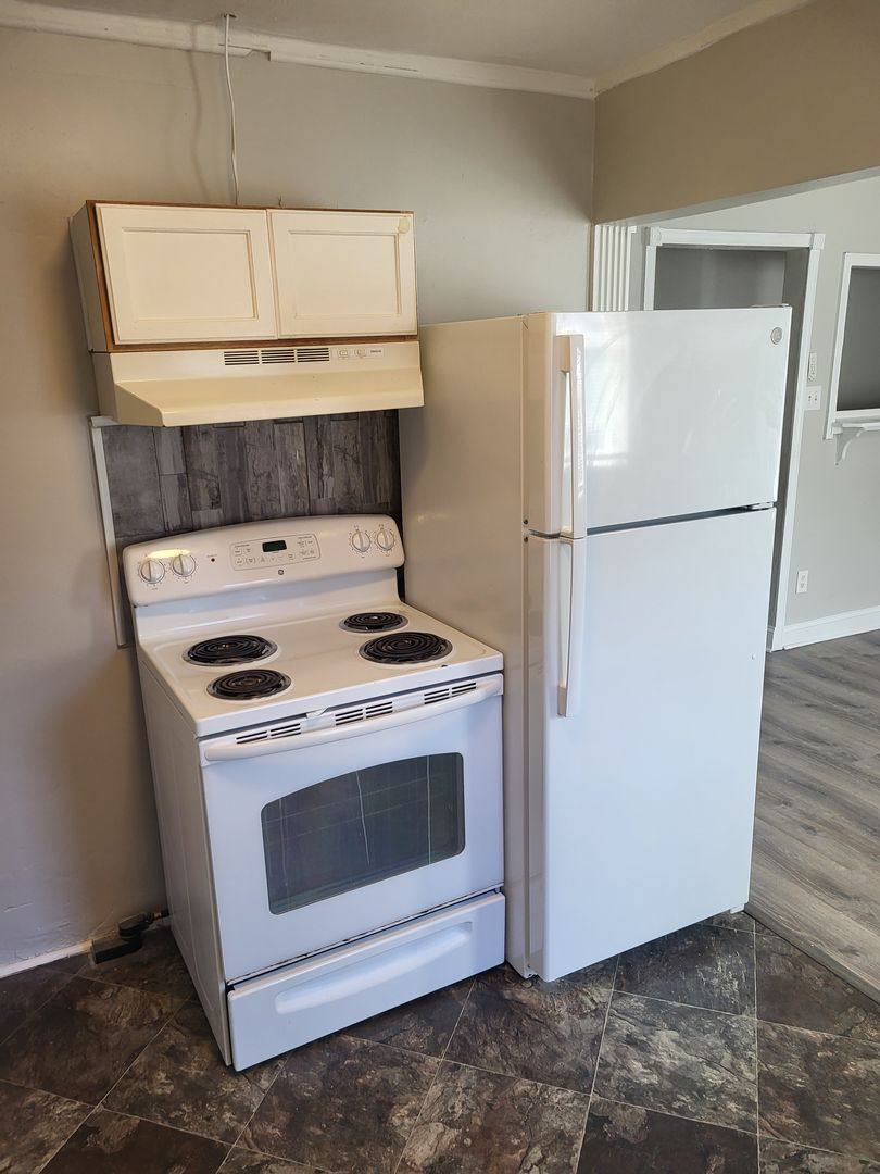 Apartment for rent at 905 Hayes St, Norfolk, VA 23504