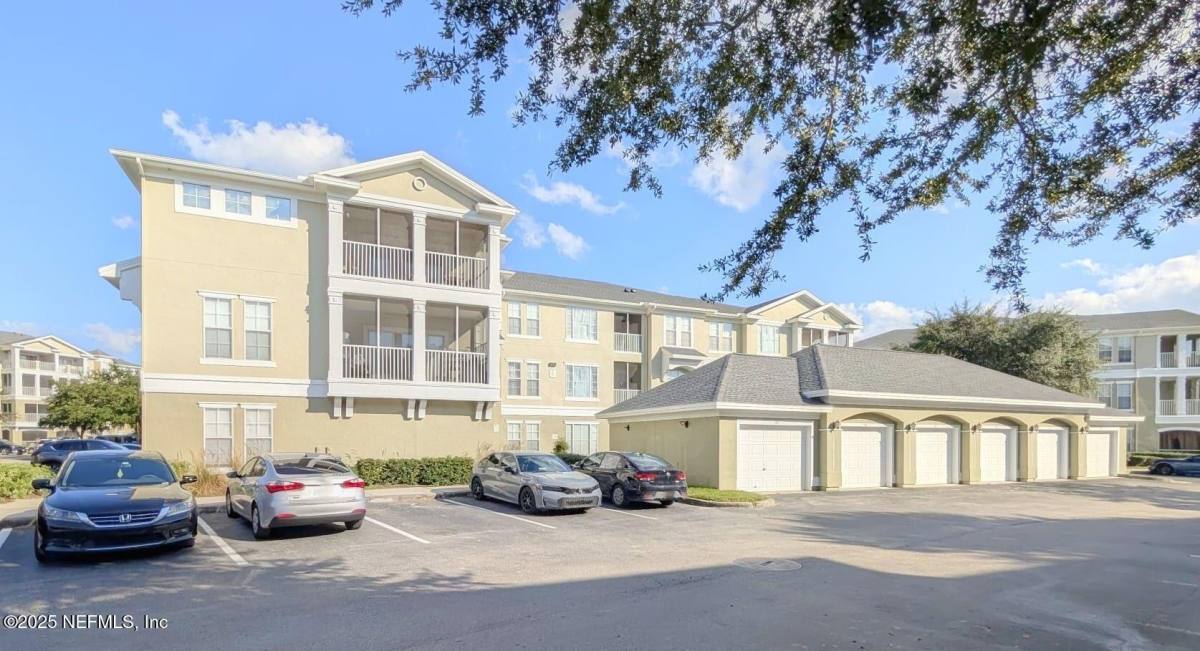 Condo for rent at 8290 Gate Parkway W #816, Jacksonville, FL 32216