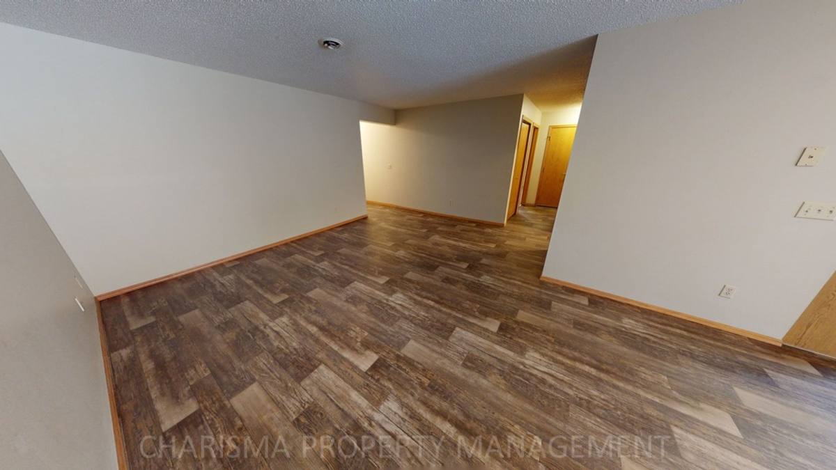 Apartment for rent at 620 626 N Sycamore Ave, Sioux Falls, SD 57103