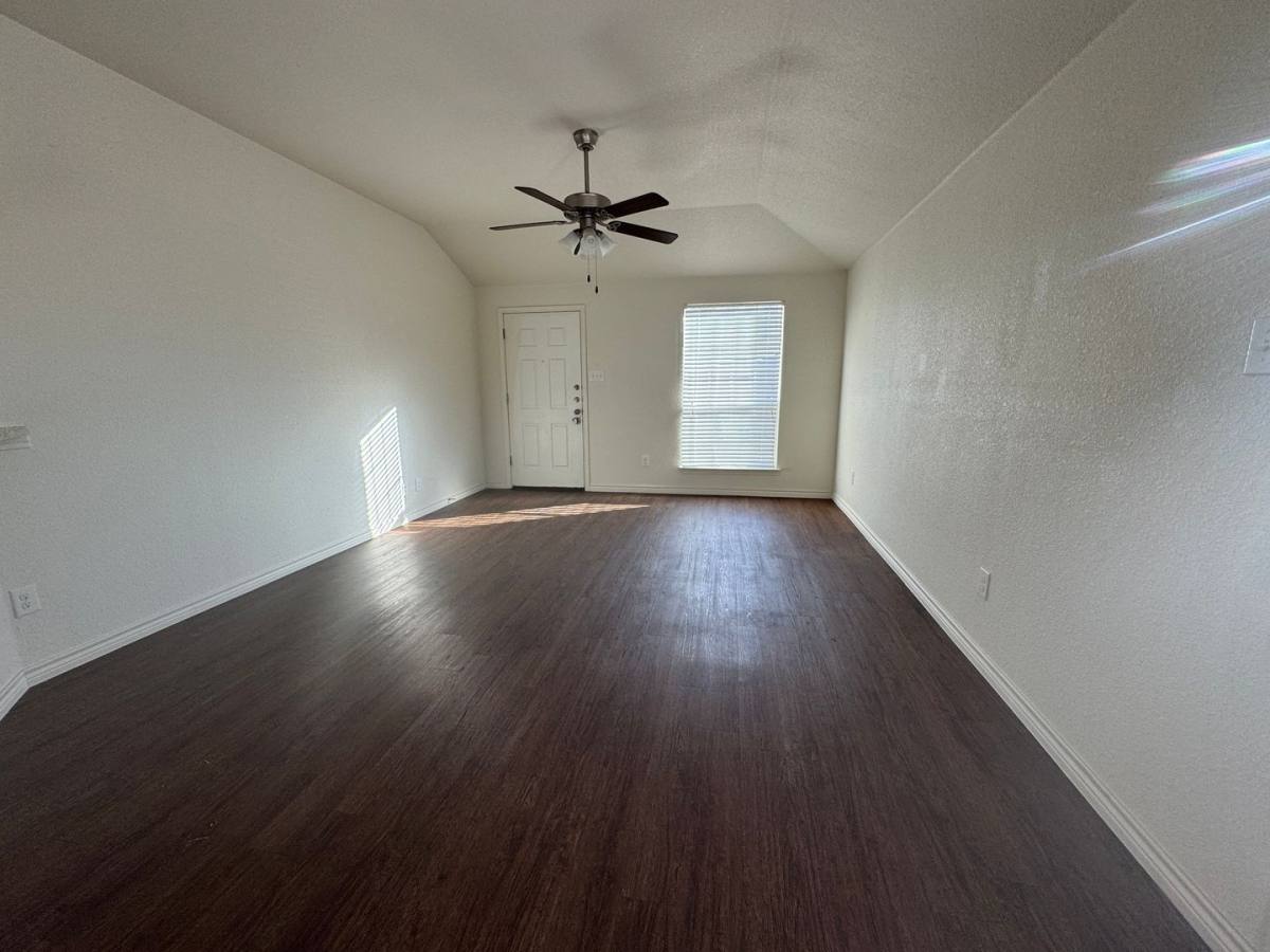 Apartment for rent at 1537 Justin Loop, Killeen, TX 76543