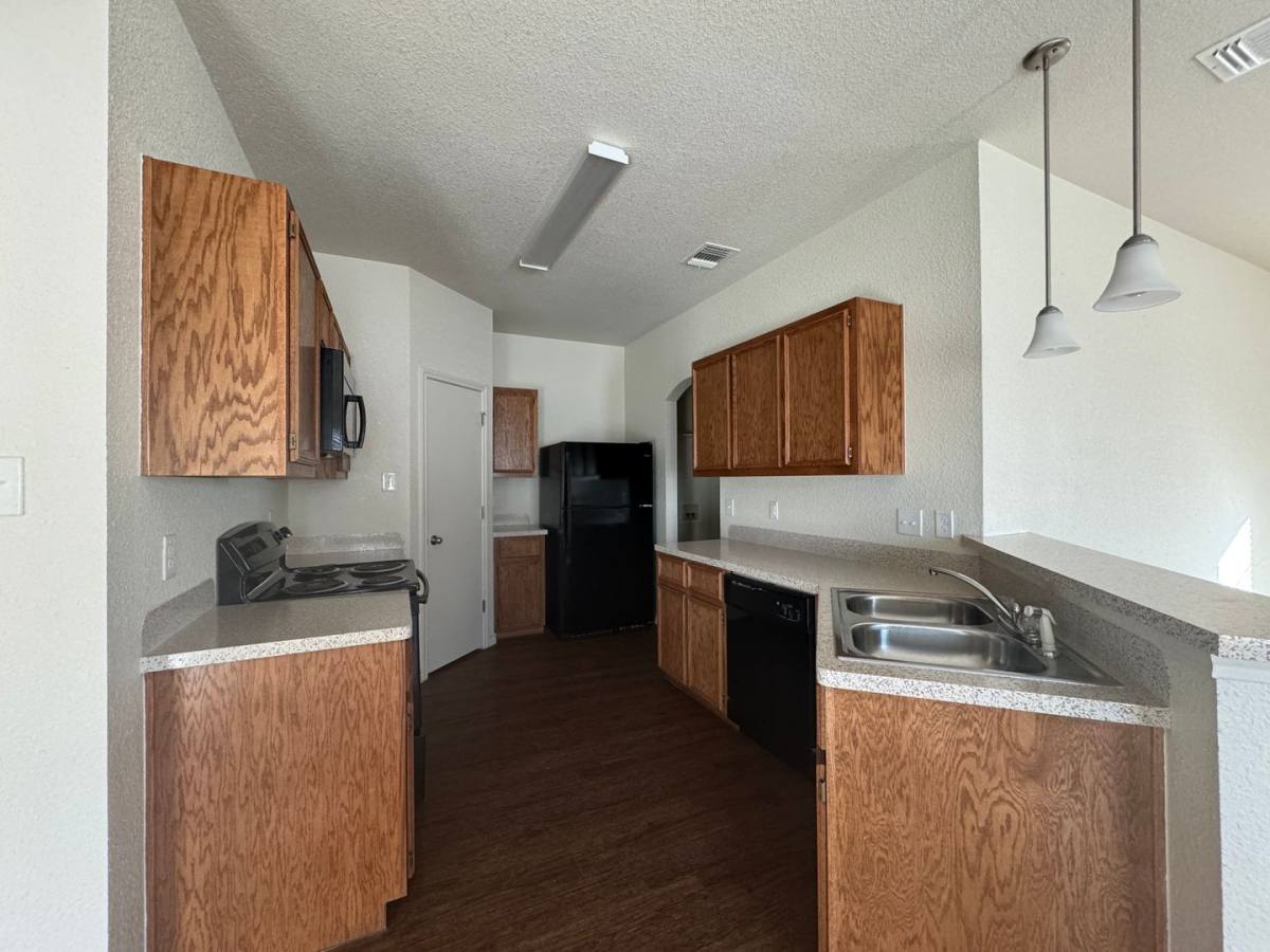 Apartment for rent at 1537 Justin Loop, Killeen, TX 76543