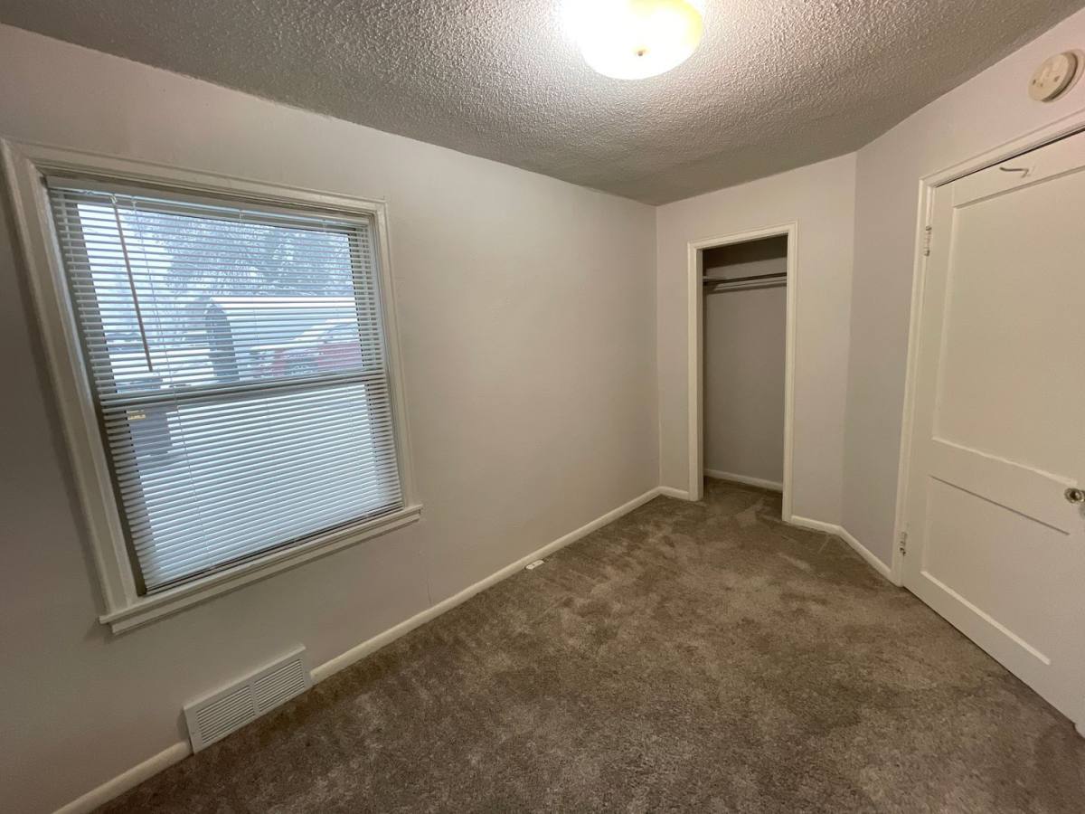 Apartment for rent at 1214 14th Ave N, Fargo, ND 58102