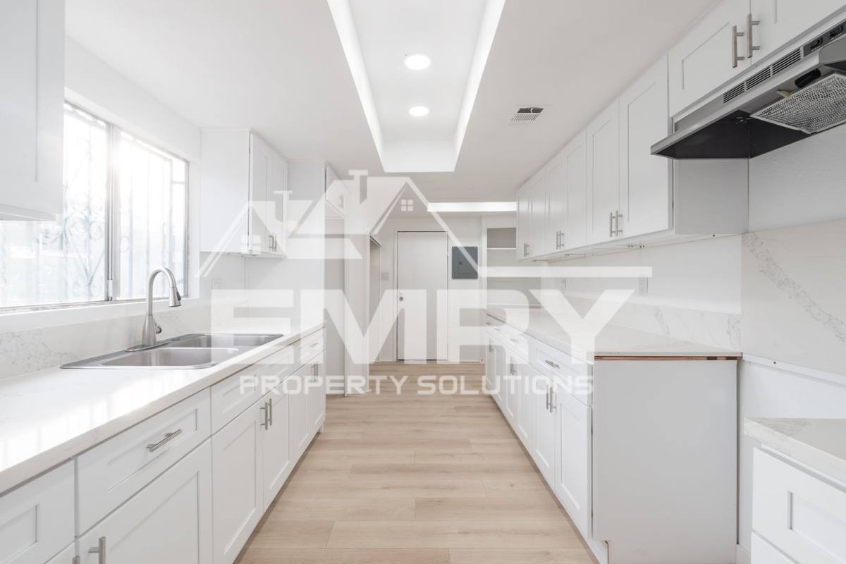 Apartment for rent at 6221 Fishburn Ave, Bell Gardens, CA 90201