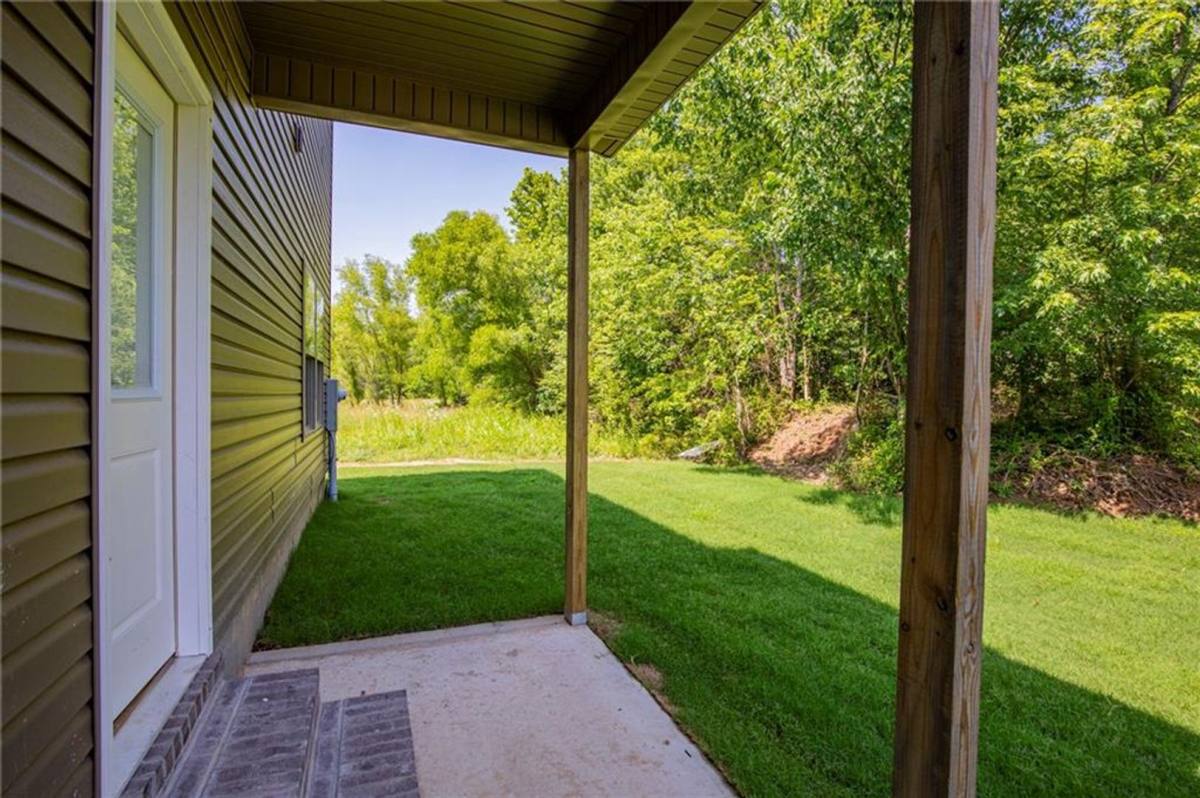 House for rent at 1903-B Azlin Place, Siloam Springs, AR 72761